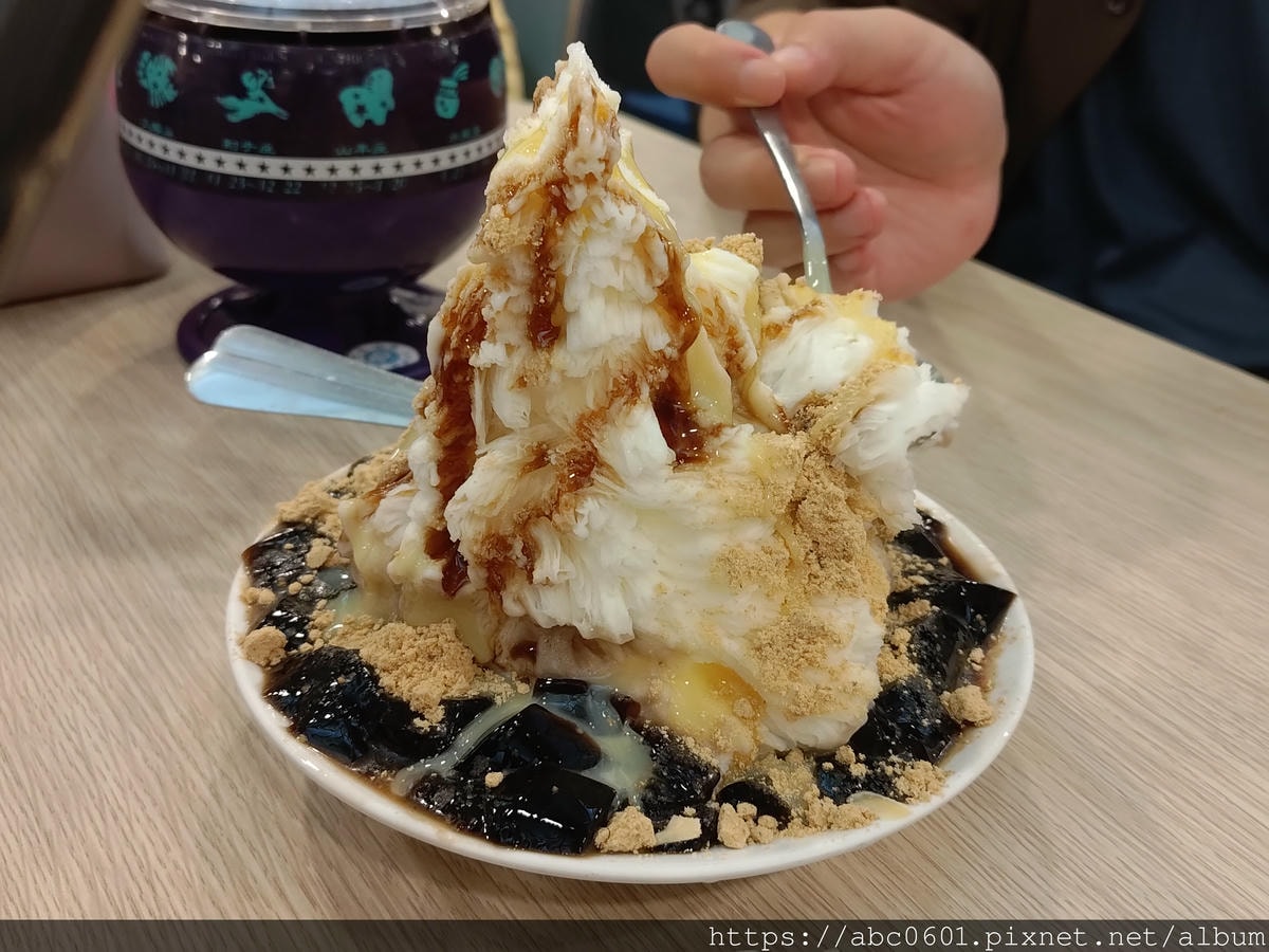 【台北】2025士林夜市美食｜必吃與雷店介紹！燒烤杏鮑菇、炸