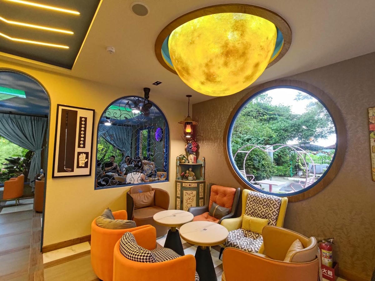 cafe-Xinbei-moon