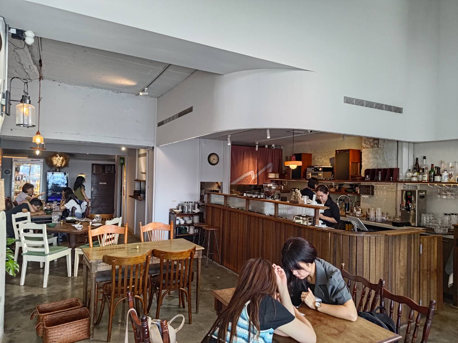 Dining environment