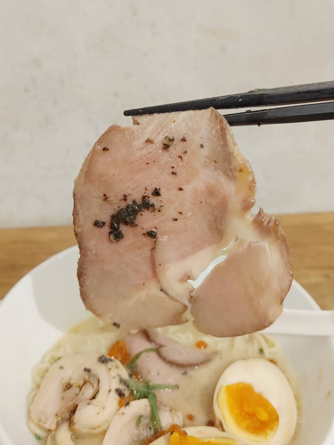 【台北】信義區拉麵店|柑橘Shinn 魚水|青檸豆乳蝦旦麵|近台北101世貿捷運站 - 第11張圖 Shinn