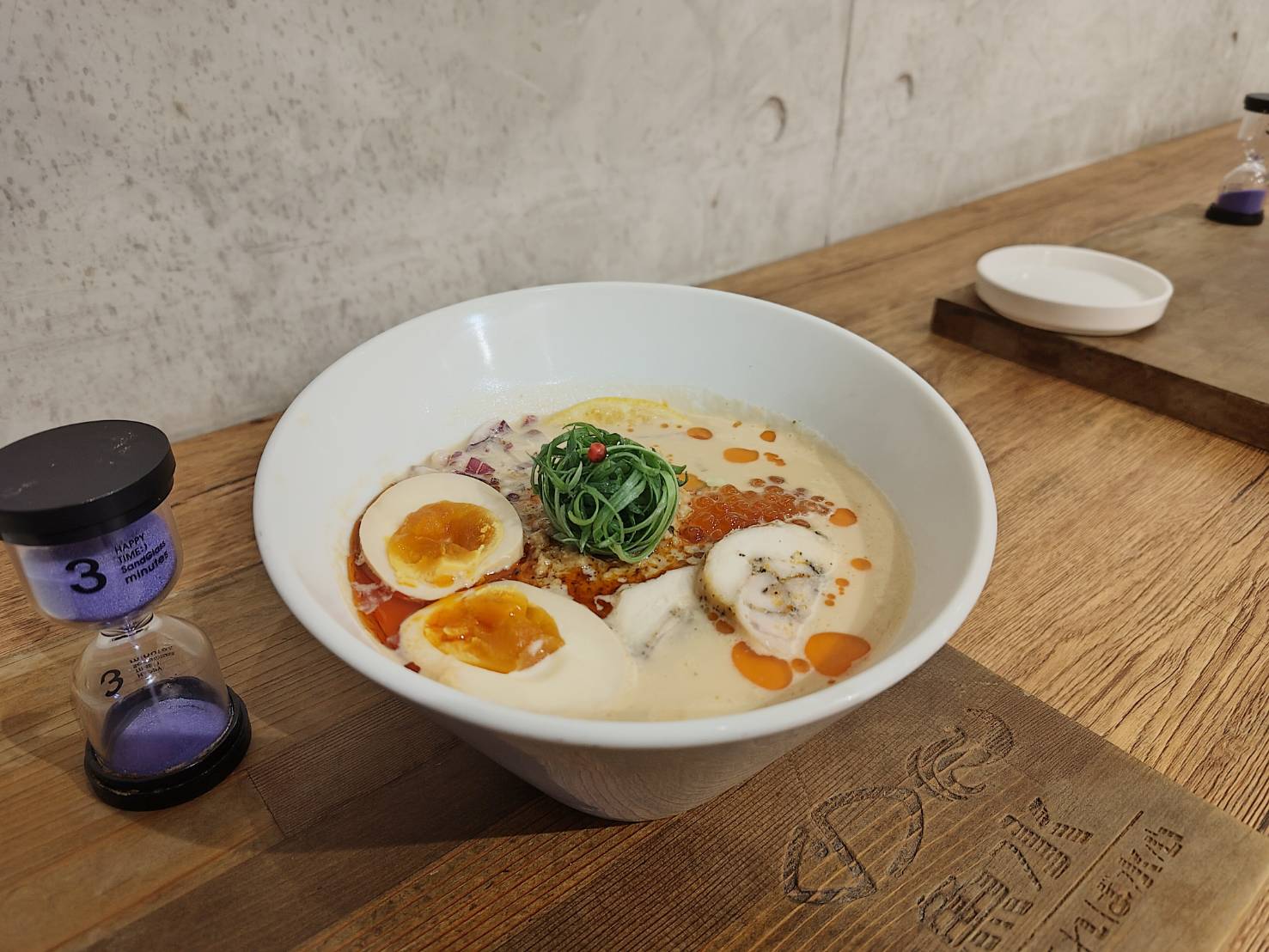 【台北】信義區拉麵店|柑橘Shinn 魚水|青檸豆乳蝦旦麵|近台北101世貿捷運站 - 第7張圖 Shinn