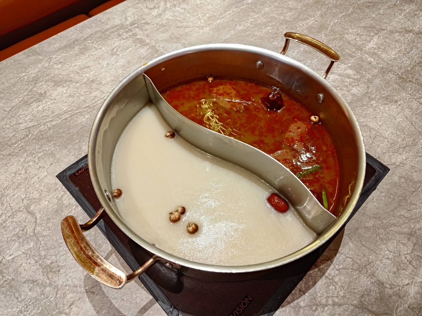 【台北】西門町聚餐推薦|慶生選擇|生日優惠|必點滑牛|內有哈根達斯冰淇淋吃到飽|向辣麻辣鍋吃到飽台北西門店 - 第10張圖 xiangla