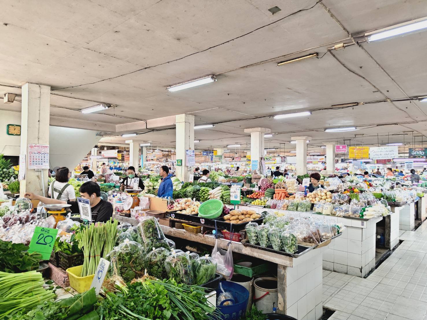 Siri Wattana Market