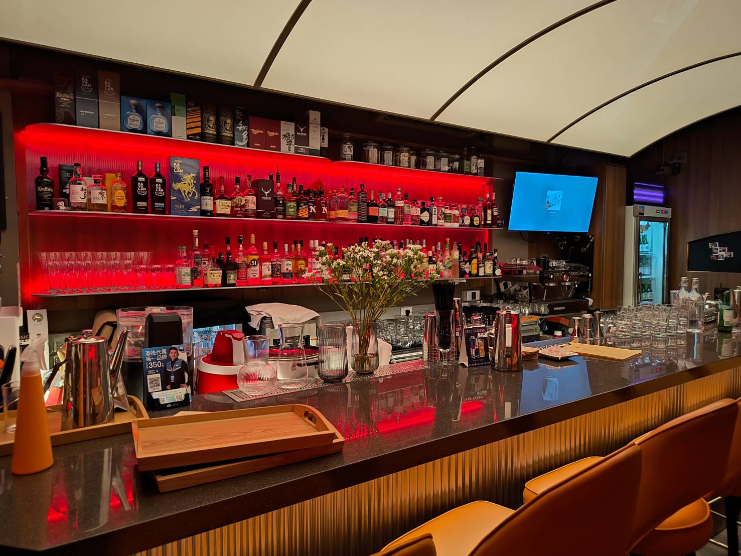 【台北】大安區餐酒館|HANA Bistro|韓式餐酒館|信義區最具代表性的戶外立飲酒吧臺虎精釀啜飲室 - 第3張圖 hana-bistro