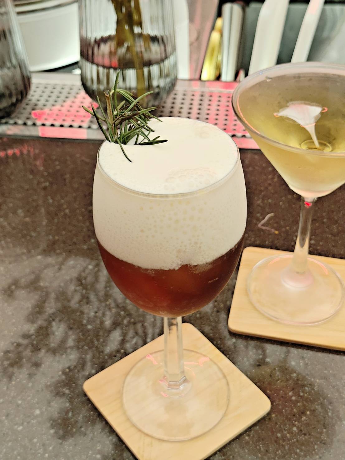 【台北】大安區餐酒館|HANA Bistro|韓式餐酒館|信義區最具代表性的戶外立飲酒吧臺虎精釀啜飲室 - 第11張圖 HANA Bistro