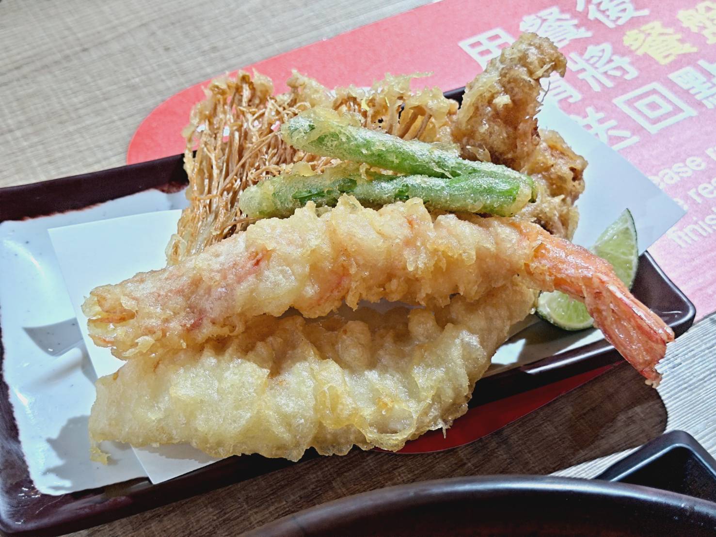 【新北】鶯歌一日遊!鶯歌美食廣場新開幕滋味嘉羊肉料理|鶯歌光點看展覽|ESUWA 肉桂卷、鶯歌林滷味買宵夜回家吃 - 第9張圖 Yingge
